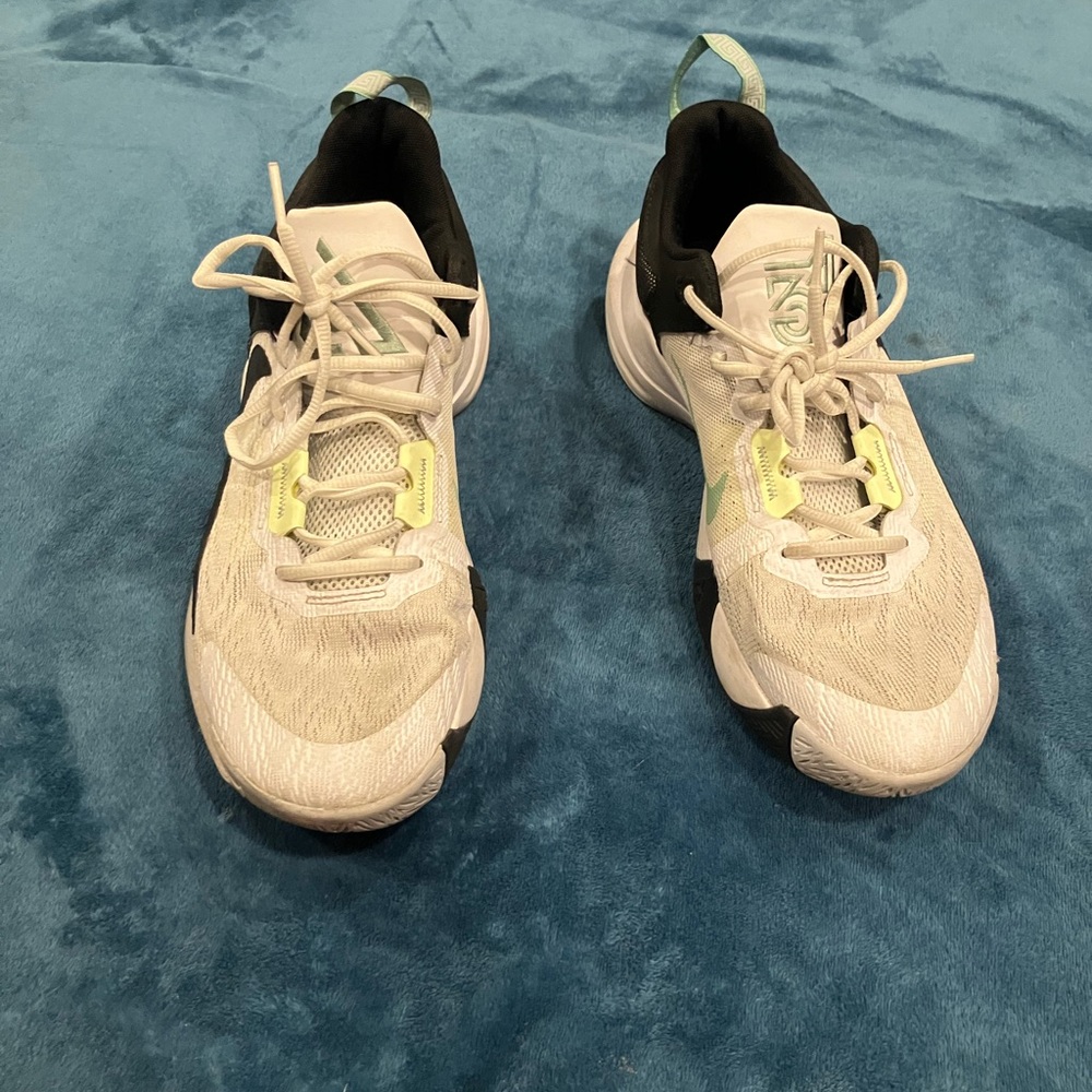 Nike Giannis Immortality 2 ‘White Black Volt’